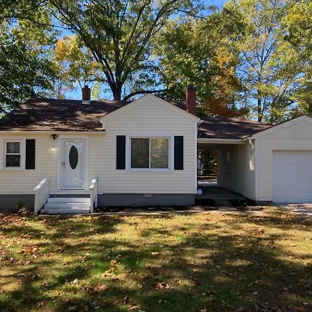 Serenity On Over An Acre Easy Access To 311 And Hpu